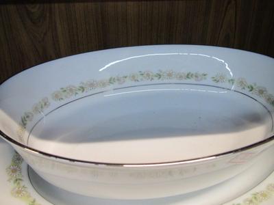 10 Pieces Of Noritake Trilby White Daisy China