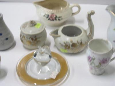 Pottery & Vintage China Williamsburg Vase
