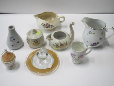 Pottery & Vintage China Williamsburg Vase