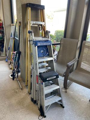 Lot of 4 ladders