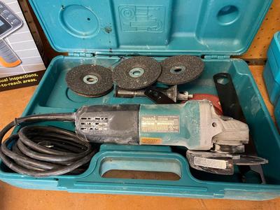 Makita Angle Grinder 9553NB