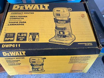 Dewalt DWP611 1.25 HP Variable Speed Compact Router