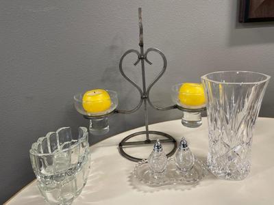Heart double candle holder with clear glass vase, S&P shaker and spoon rests