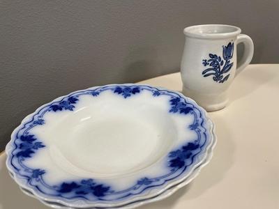 Pfaltzgraff mug with 2 plates