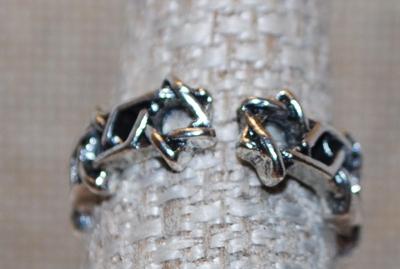 Size 6 All Silver Tone "Barbed Wire" OPEN BAND Ring (3.2g)