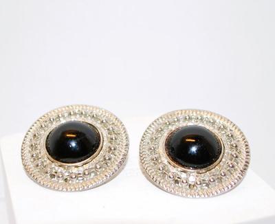 Snap-On Circle Earrings with Large Black Stone & Silver Tone Surrounds Size: 1½" Diam.