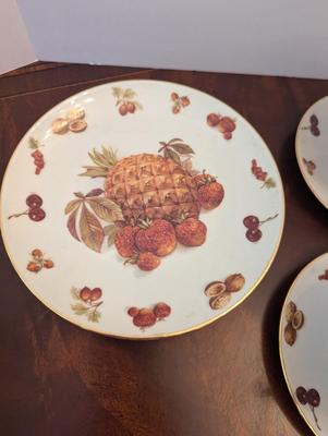 Winterling Bavaria Germany - Set Of 4 China Fruit & Nut Pattern Salad Plates Saucers & Teacups