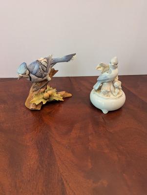 Vintage Andrea By Sadek Blue Jay & Vintage Blue Bird On Tree Branch Music Box