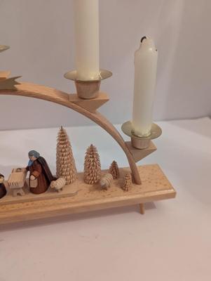 Ezrgebirgische Volkskunst Steiffen Wood Nativity Set Candle Holder