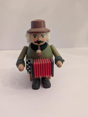 Erzgebirgische Accordion Player Wood Bavaria