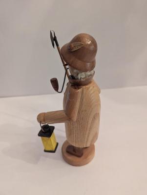 Erzgebirgische Handarbeit Wood Man With Hatchet