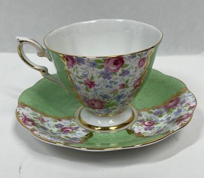 English Tea Cup & Saucer - Royal Standard Fine Bone flowers Teacup w/saucer green