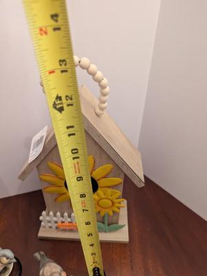 Bird & Birdhouse Decor