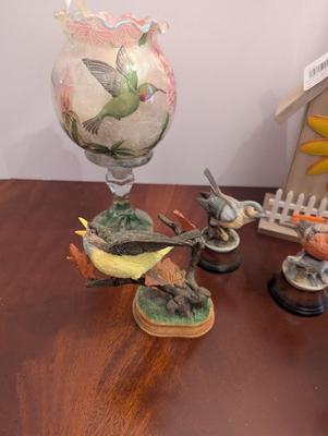 Bird & Birdhouse Decor