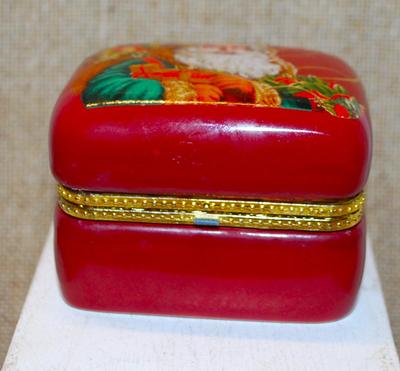 Santa Claus with Gifts Hinged Jewelry Trinket Box 2½" x 2" x 2"