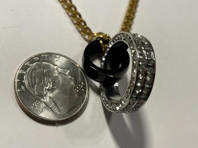Vintage Preowned Fashion Gold-tone Link Necklace w/CZ Ring Pendant Adjustable 16-17.5" in Good Condition as Pictured.