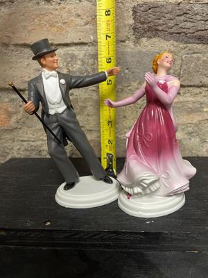 Sale Photo Thumbnail #15: From the Avon Images of Hollywood series. All figurines have their original packaging.