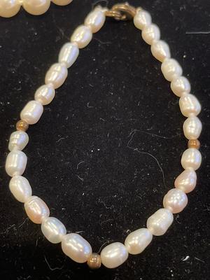 Faux pearl jewelry & fresh water pearl bracelet