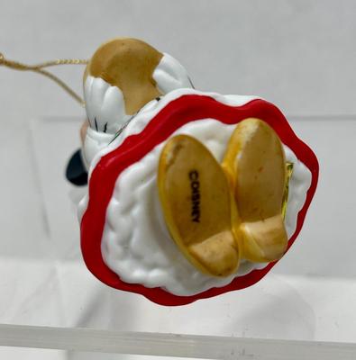 Grolier 1991 Minnie Mouse Annual Disney Ornament Christmas Dated Porcelain Ceramic Baking Pie