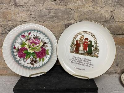 Commemorative plates, Holly Hobbie Christmas plate