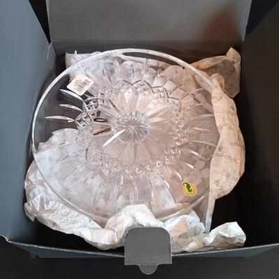 LOT 5: Waterford Crystal 'Lismore' Cake Plate