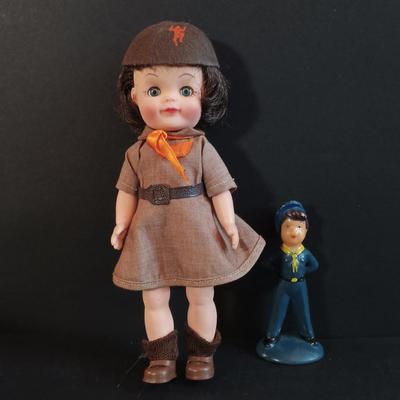 LOT 8: Collection of Vintage Boy Scout / Girl Scout Ephemera & More