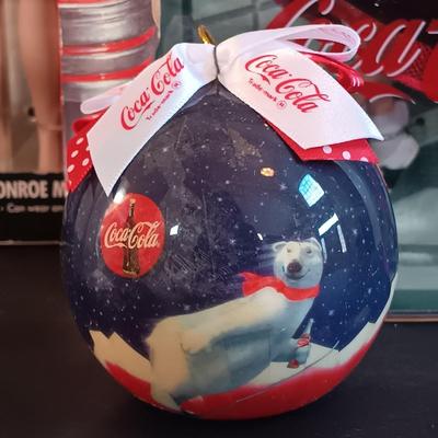 LOT 10: Coca Cola Majorette and Fountain Girl Barbies, Marilyn Monroe 'The Seven Year Itch' Doll & More