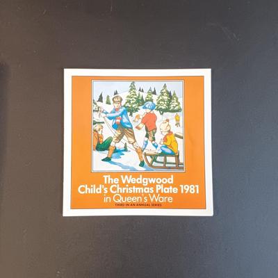 LOT 11: Vintage Wedgwood Christmas Collectible Plates