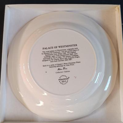 LOT 11: Vintage Wedgwood Christmas Collectible Plates