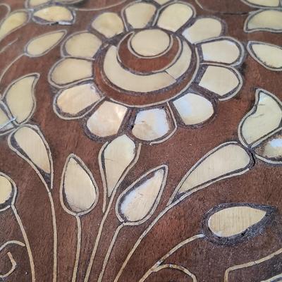 LOT 15: Vintage Mother of Pearl Inlaid Barometer