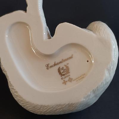 LOT 17: Lenox 'Enchantment' and 'Captivation' Cat Figurines