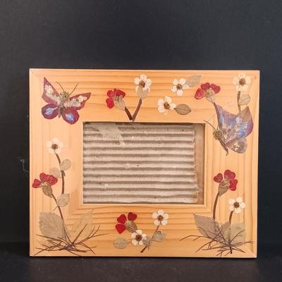 LOT 18: Vintage Framed Butterfly Taxidermy, Lily Alexander Signed Art Plate, Daher Tin & More