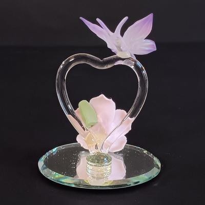 LOT 18: Vintage Framed Butterfly Taxidermy, Lily Alexander Signed Art Plate, Daher Tin & More