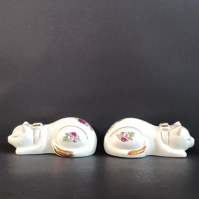 LOT 19: Collection of Porcelain Cat Figurines