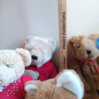 LOT 28: Vintage Spinoza Bear Tape Player, Dakin 1989 Plush Deer, Manhattan Toy Co. Fox & More