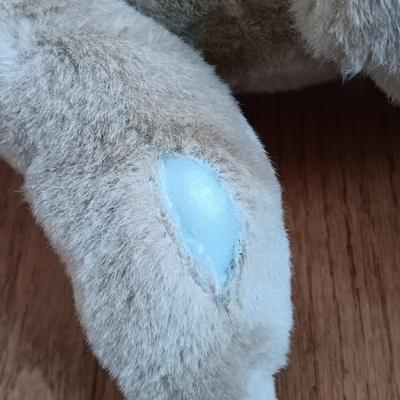 LOT 29: Retired Vermont Teddy Bear Co. 'Birthday Suit', F.A.O. Schwarz Happy Birthday Bear & More