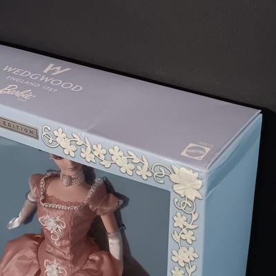 LOT 40: Wedgwood Barbie England 1759 in Original Box