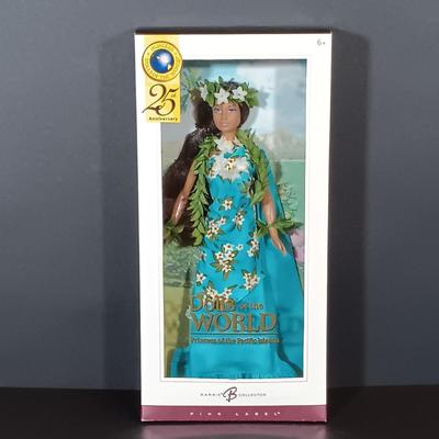 LOT 42: Disney's Sun Colors Pocahontas and 1992 Belle Doll w/ Barbie 'Dolls of the World' Princess of the Pacific Islands