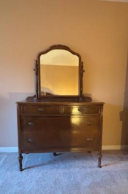 LOT 85: Vintage Bedroom Set: Bureau, Dresser w/Mirror, Head & Foot Board
