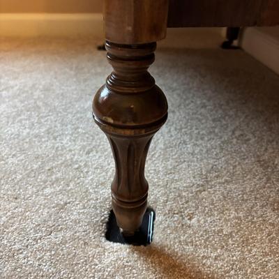 LOT 85: Vintage Bedroom Set: Bureau, Dresser w/Mirror, Head & Foot Board