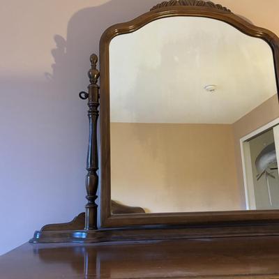 LOT 85: Vintage Bedroom Set: Bureau, Dresser w/Mirror, Head & Foot Board