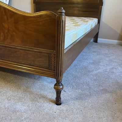 LOT 85: Vintage Bedroom Set: Bureau, Dresser w/Mirror, Head & Foot Board