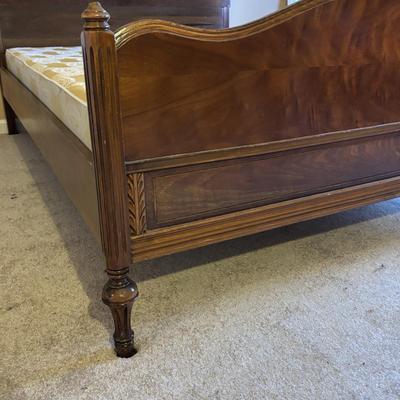 LOT 85: Vintage Bedroom Set: Bureau, Dresser w/Mirror, Head & Foot Board