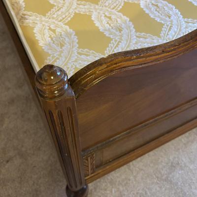 LOT 85: Vintage Bedroom Set: Bureau, Dresser w/Mirror, Head & Foot Board