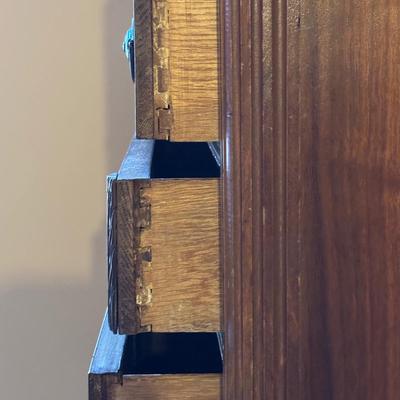 LOT 85: Vintage Bedroom Set: Bureau, Dresser w/Mirror, Head & Foot Board