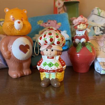 LOT 88: Vintage Strawberry Shortcake Doll, Popples Fuzzy Pillow Cover, Strawberry Shortcake Ornament, Strawberry Shortcake Music Box,...