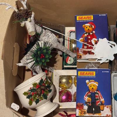 LOT 89: Basement Finds Holiday Ornaments & More