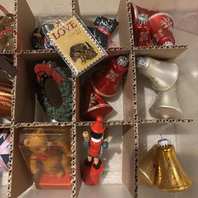 LOT 89: Basement Finds Holiday Ornaments & More