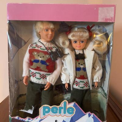 LOT 93: Vintage Delavennat Production, Perle & Alexis Dolls