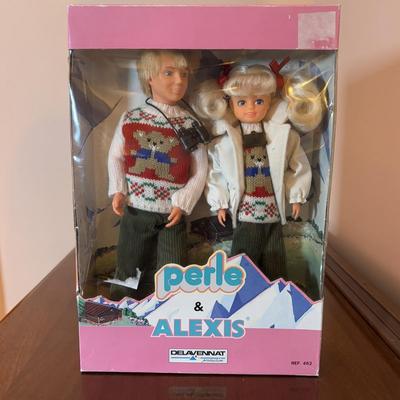 LOT 93: Vintage Delavennat Production, Perle & Alexis Dolls